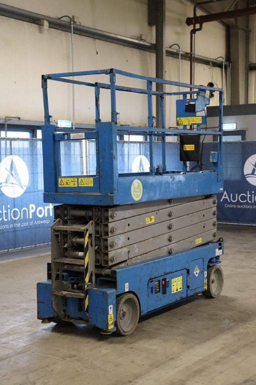 Scissor lift Genie GS-3232 Electric 11.75m 2014 2014 GS-3232 2014 1 Scissor Lifts image 9