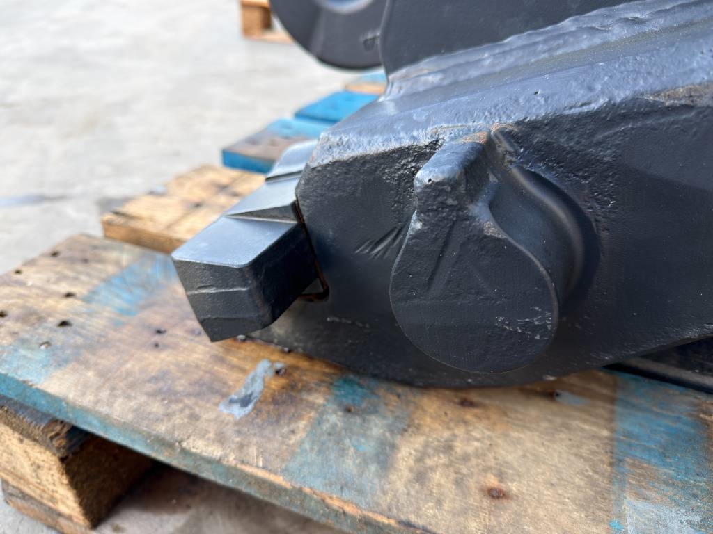 Heavy machinery product image - Image 11 of 15