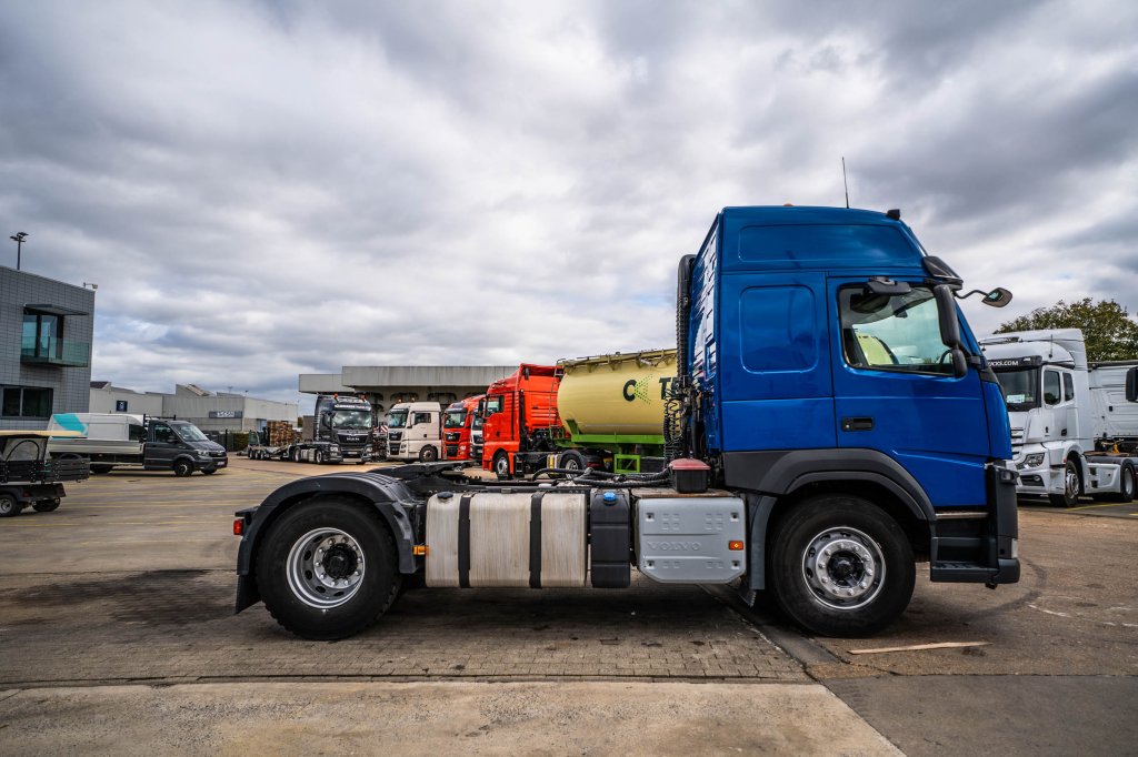 VOLVO FM 420 + KIPHYDR. 2018 E64736 FM 420 + KIPHYDR. 2018 1 image 3