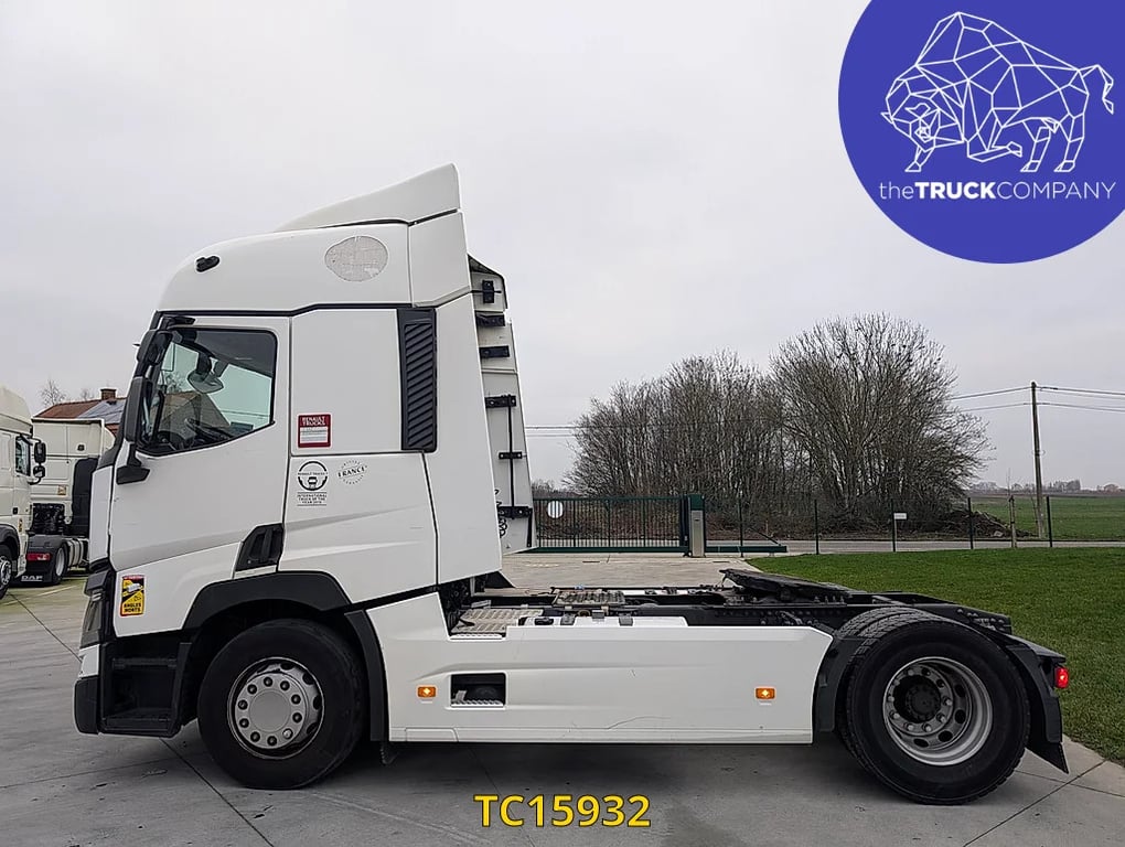 Renault T 440 2015 TC15932 Renault T 440 2015 1 image 2