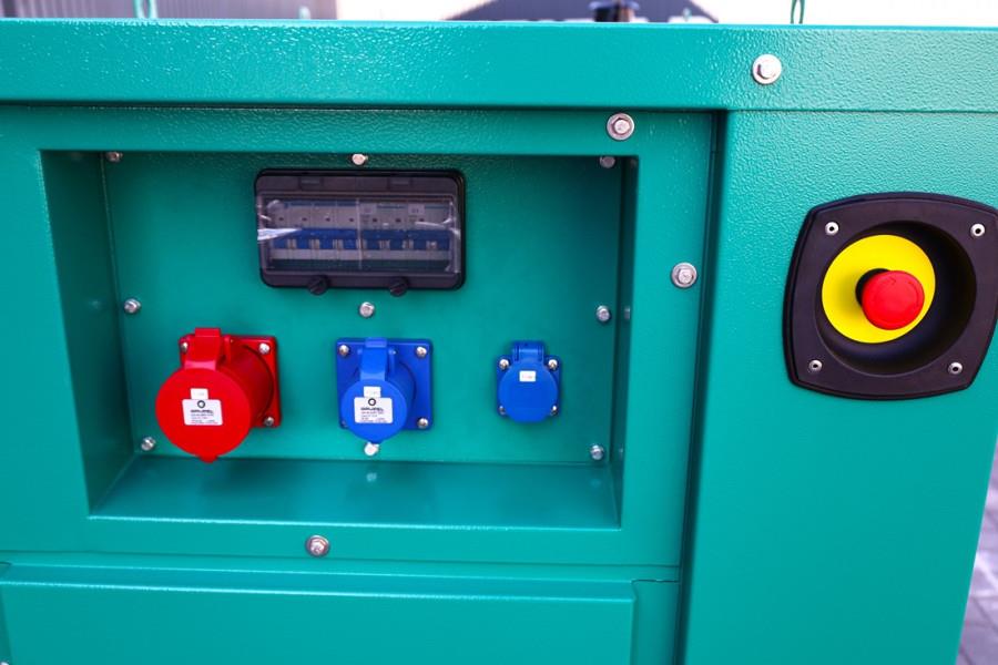 Cummins C22D5Q Declaration of Conformity, Diesel, 22kVA, A 2025 CUMMINS - C22D5Q - 63412 C22D5Q Declaration of Conformity,...