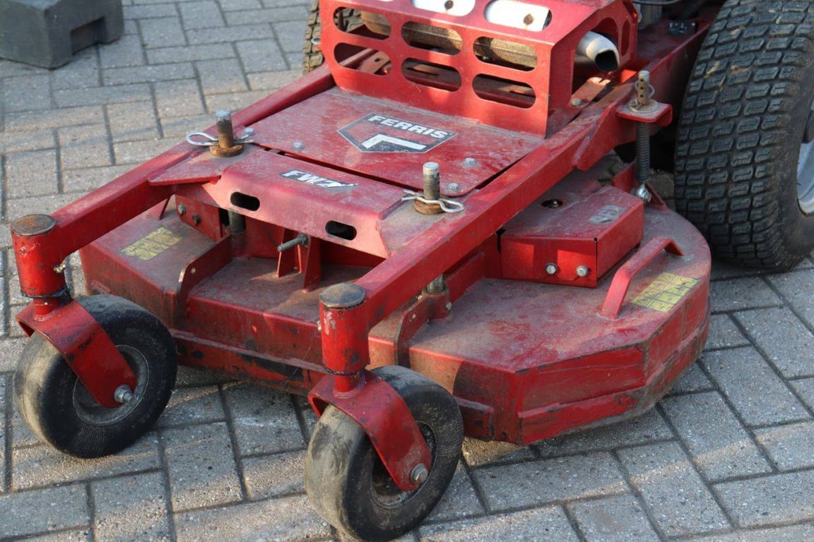 Ferris FW25 Petrol Riding Mower FW25 1 image 11