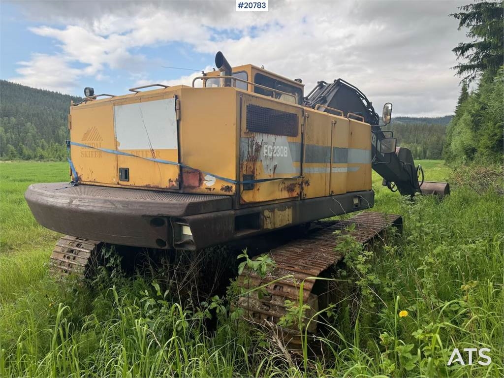 Volvo EC230B crawler excavator w/ digging bucket 1996 20783 EC230B crawler excavator w/ digging bucket 1996 1 Crawler Exca...