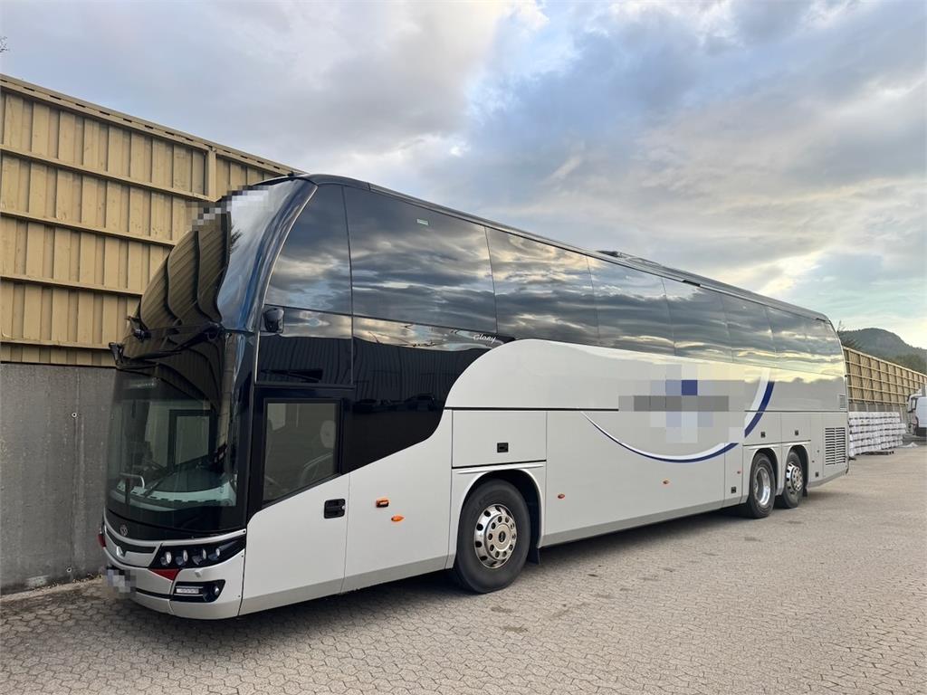 MAN Beulas Glory Tour Bus. 53 seats. 160,000 km. 2022 21335 MAN Beulas Glory Tour Bus. 53 seats. 160,000 km. 2022 1 image 2