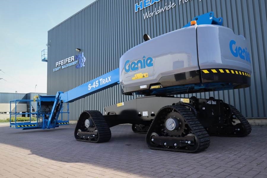 Genie S45XC Trax Valid inspection, *Guarantee! Diesel, 4 2022 GENIE - S45XC Trax - 61229 S45XC Trax Valid inspection, *Gua...