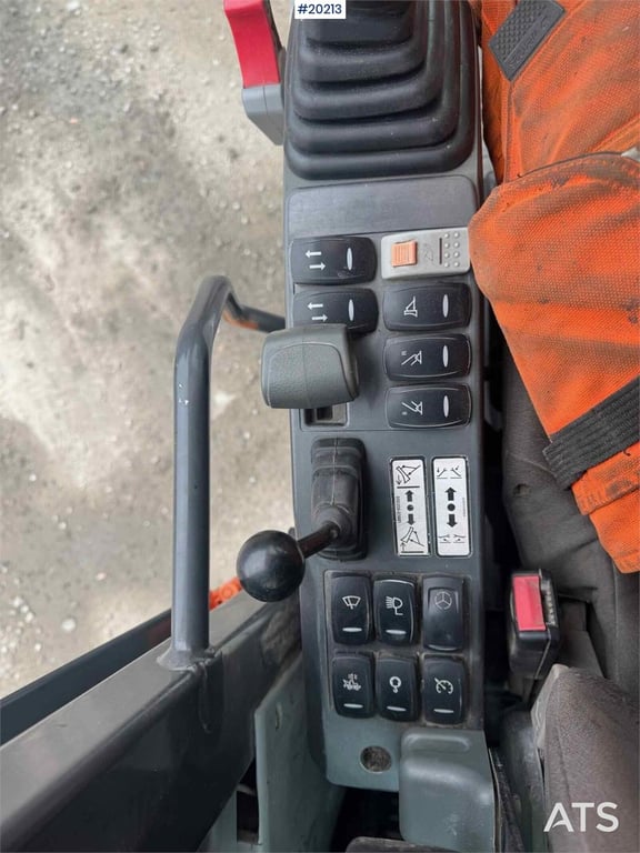 Doosan DX165W-5 wheeled machine w/ K80 hitch with electri 2018 20213 DX165W-5 wheeled machine w/ K80 hitch with electri 20...