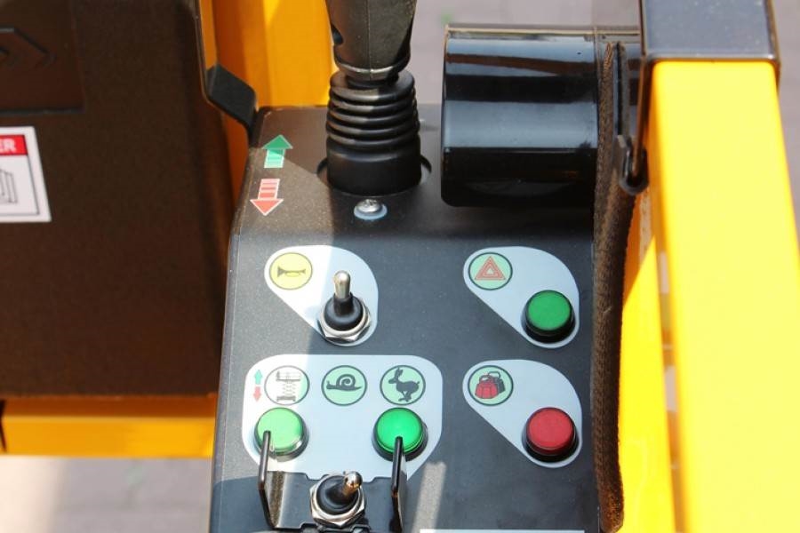 Haulotte Compact 8 Valid inspection, *Guarantee! Electric, 2018 HAULOTTE - Compact 8 - 60087 Compact 8 Valid inspection, *...