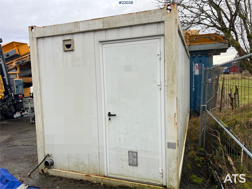 20 fot container m/ wc, dusj, vask, varmtvannsbere 2000 22038 20 fot container m/ wc, dusj, vask, varmtvannsbere 2000 1 im...