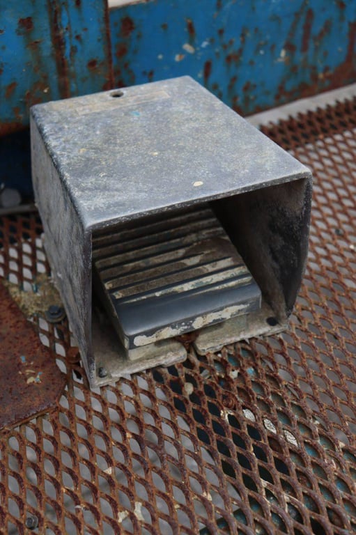 Telescopic aerial work platform Aichi SR18A Diesel 20m 2007 2007 SR18A 2007 1 image 9