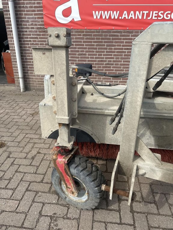 Front bezem - Gebruikt 12665 front bezem - Gebruikt 1 image 7