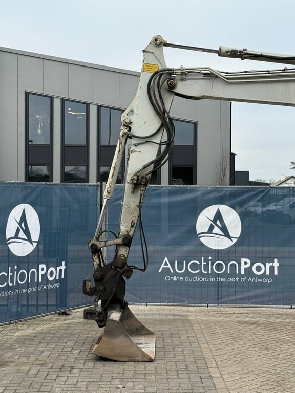 Crawler excavator Takeuchi TB175 Diesel 2008 2008 TB175 2008 1 Crawler Excavators image 11