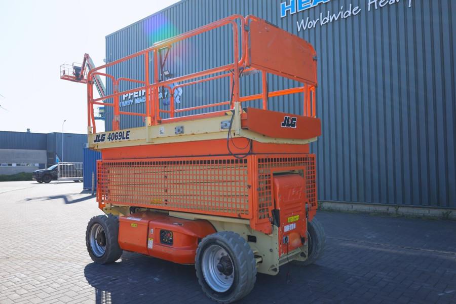 JLG M4069LE Hybrid, 14.2m Working Height, 360kg Capaci 2012 JLG - M4069LE - 90289 M4069LE Hybrid, 14.2m Working Height, 36...