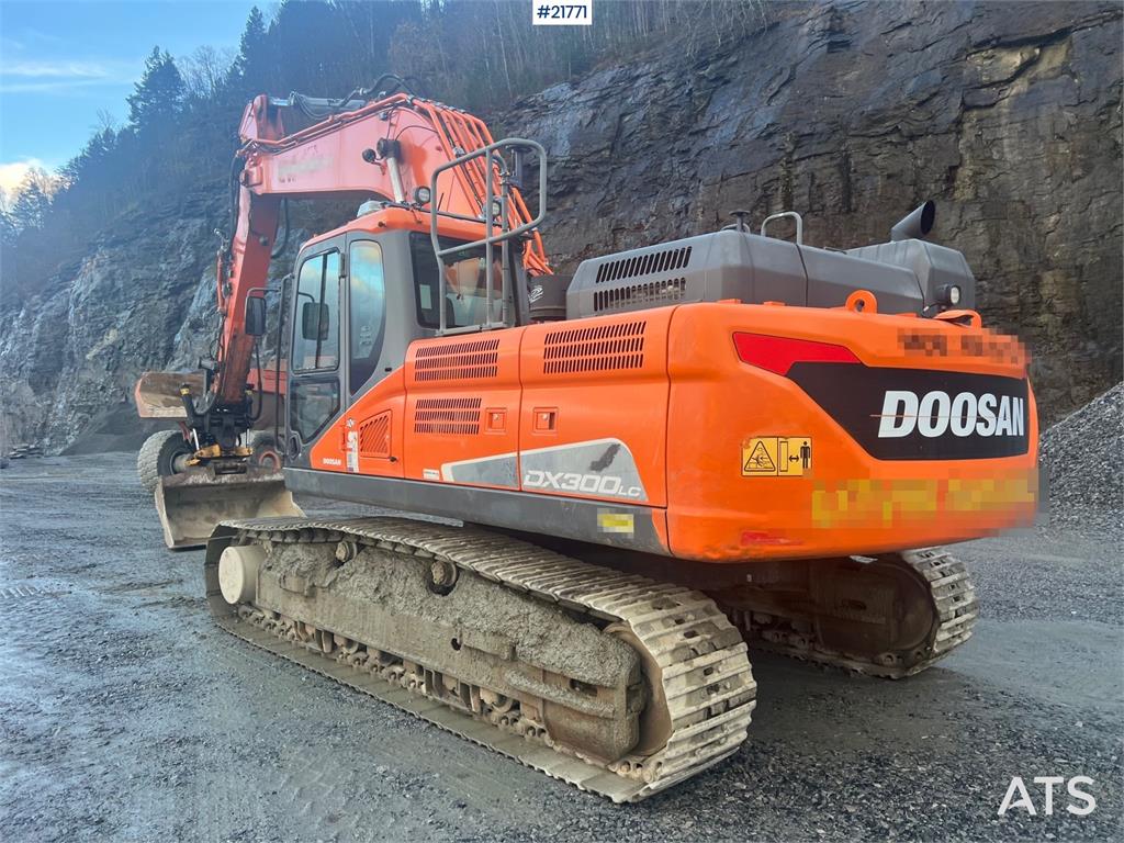 Doosan Dx300lc-5 Gravemaskin m/ rototilt og pusseskuffe 2017 21771 Dx300lc-5 Gravemaskin m/ rototilt og pusseskuffe 2017 1...