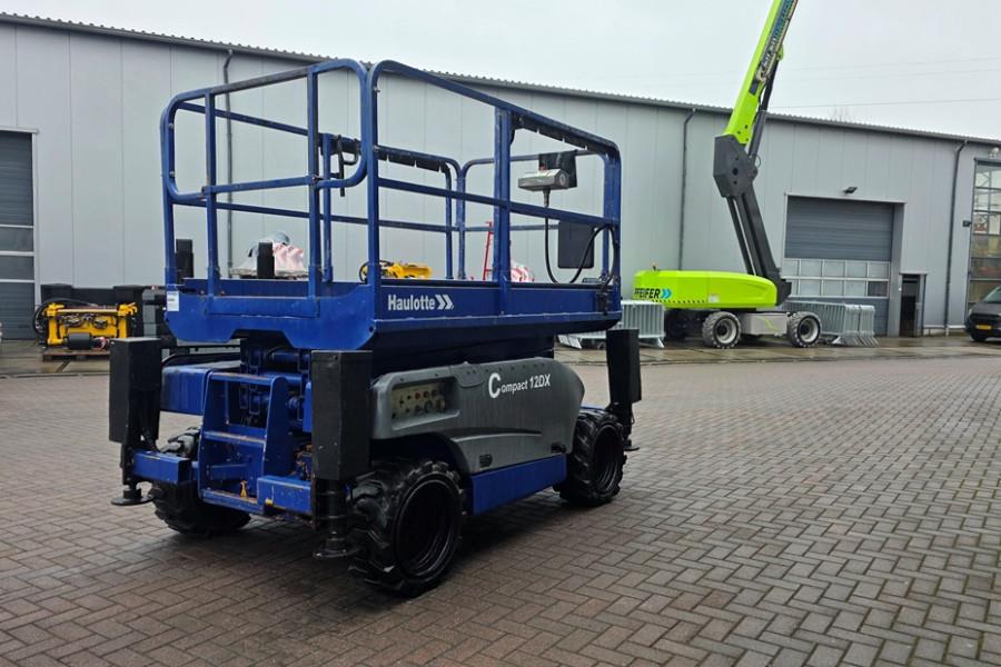 Haulotte Compact 12DX Diesel, 4x4 Drive, 12m Working Height 2005 HAULOTTE - Compact 12DX - 90086 Compact 12DX Diesel, 4x4 ...