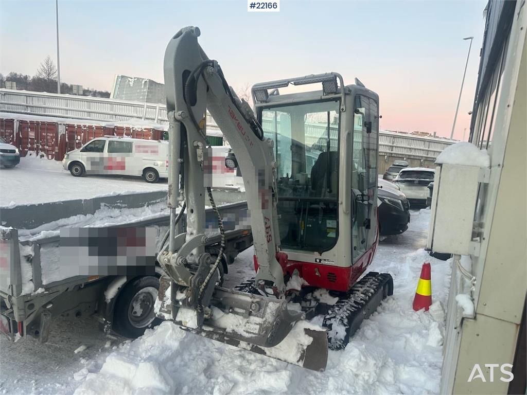 Takeuchi TB216 mini digger w/ 3 buckets. See hours! WATCH V 2013 22166 TB216 mini digger w/ 3 buckets. See hours! WATCH V ...