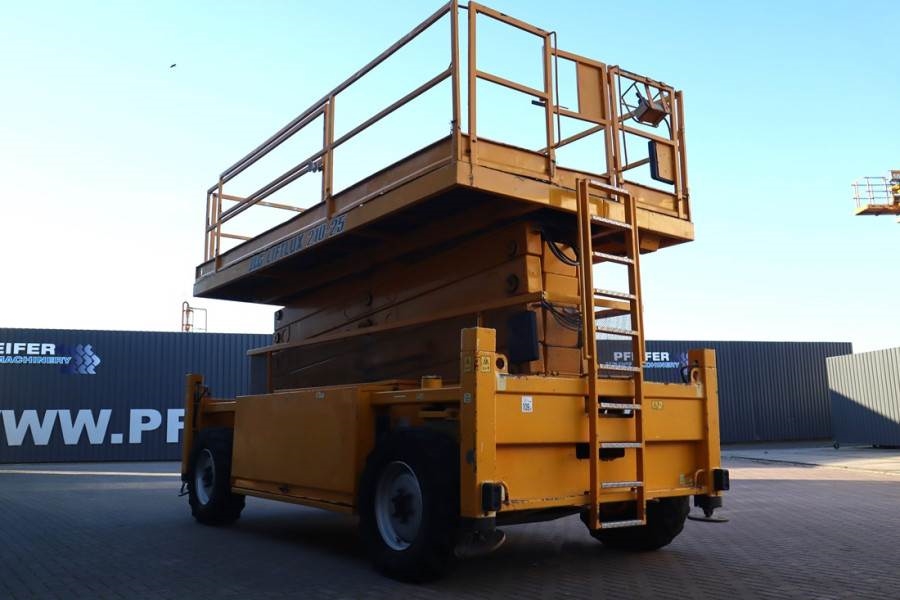 JLG 210-25 Diesel, 4x4 Drive, 23m Working Height, 1000 2011 JLG - 210-25 - 62404 210-25 Diesel, 4x4 Drive, 23m Working Hei...