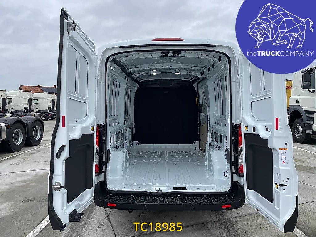 Ford Transit 130.35 L3h2 - NEW - 40Km 2025 TC18985 Transit 130.35 L3h2 - NEW - 40Km 2025 0 image 6