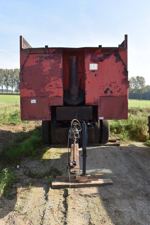 Lyonnet BL12 tipper trailer 1999 Lyonnet BL12 1999 1 image 3