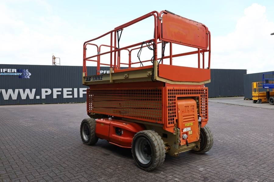 JLG 3369LE Electric, 12m Working Height, 450kg Capacit 2008 JLG - 3369LE - 90064 3369LE Electric, 12m Working Height, 450k...