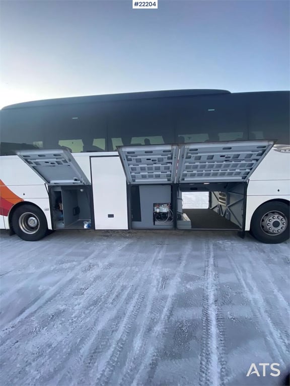 Setra S 515 HD bus w/ 49+2+1 seats, and low km condition 2017 22204 Setra S 515 HD bus w/ 49+2+1 seats, and low km conditi...