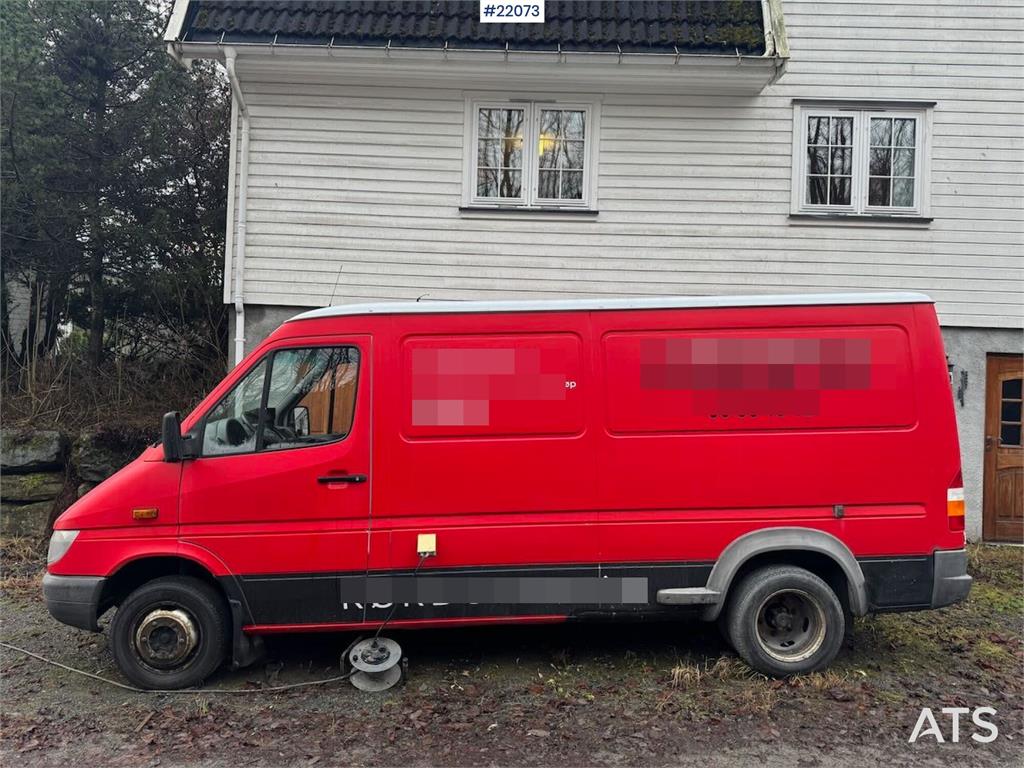 Mercedes-Benz Sprinter 416 with Leistikow flushing unit 2002 22073 Sprinter 416 with Leistikow flushing unit 2002 1 Closed...