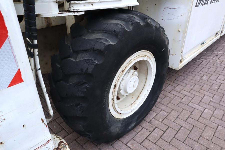 Liftlux SL320-30DS Diesel, 4x4 Drive, 34m Working Height, 1999 LIFTLUX - SL320-30DS - 90091 Liftlux SL320-30DS Diesel, 4x4...