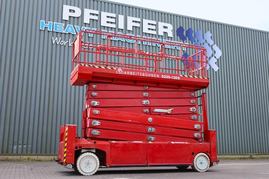 PB LIFT S225-12ES Electric, 22.5m Working Height, 450 2010 PB LIFT - S225-12ES - 500036 PB LIFT S225-12ES Electric, 22.5m ...