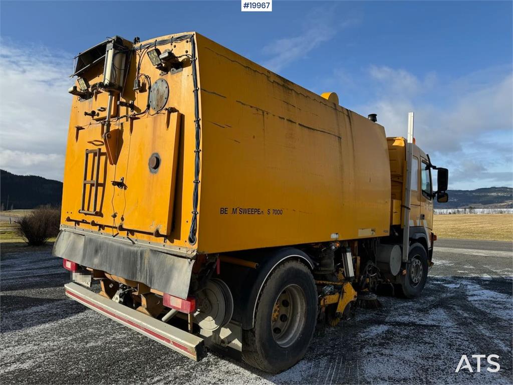 Heavy machinery product image - Image 5 of 15
