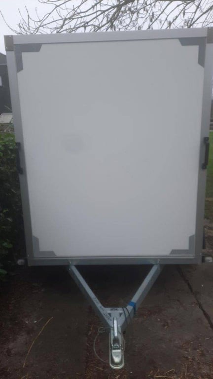 Closed Trailer Kerenzo 2.50x1.50x1.80m 750kg KERENZO 1 image 2
