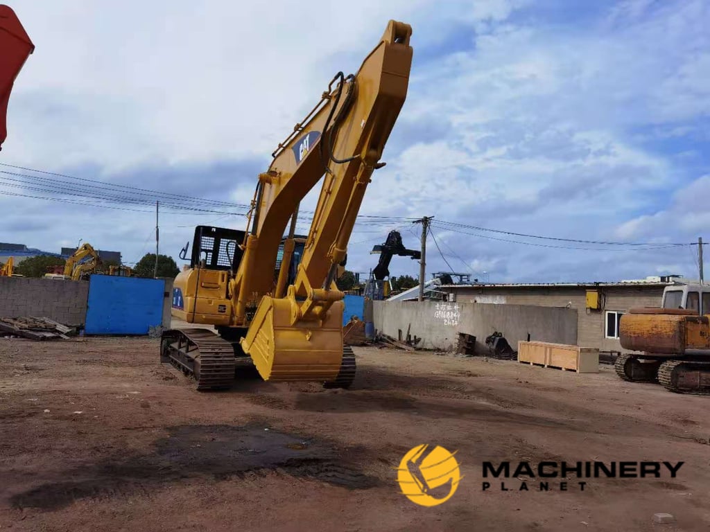 325C Caterpillar Used Crawler Excavator 25tons LOW PRICE 325C 2018 1 Crawler Excavators image 2