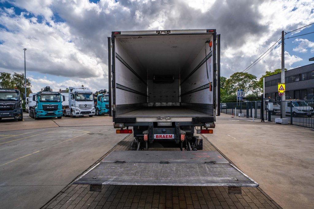 MERCEDES AXOR 1829 BL-MP3 +CARRIER+DHOLLANDIA 2013 E64380 AXOR 1829 BL-MP3 +CARRIER+DHOLLANDIA 2013 1 image 7