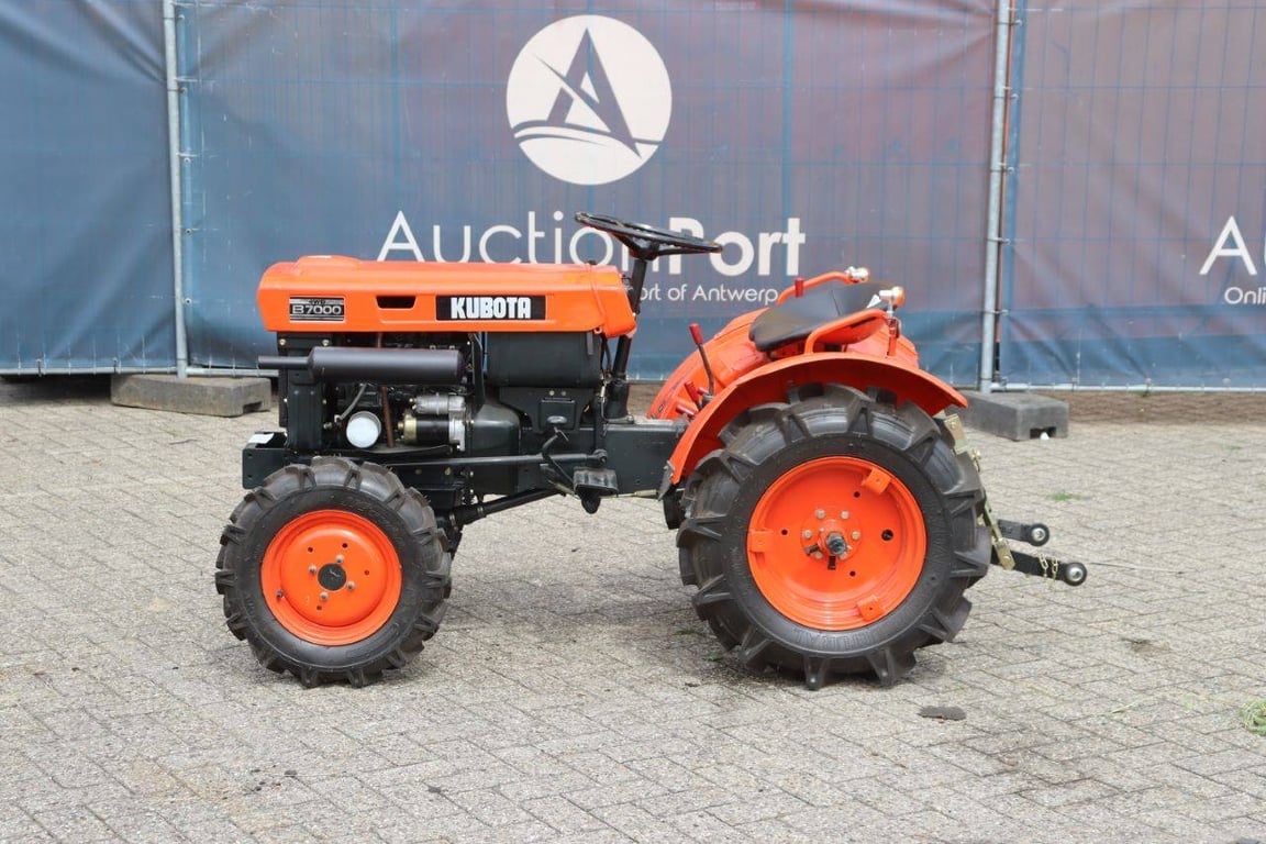 Mini tractor Kubota B7000 Diesel B7000 1 image 2