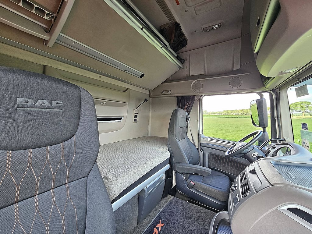 Heavy machinery product image - Image 15 of 16