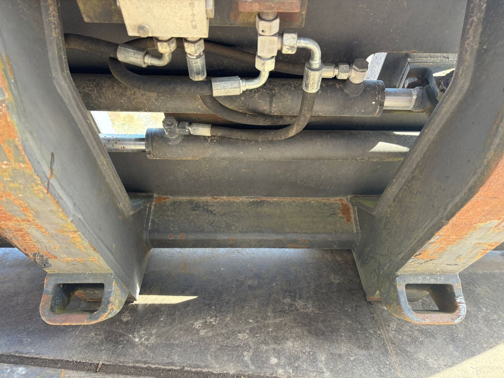 Heavy machinery product image - Image 6 of 10