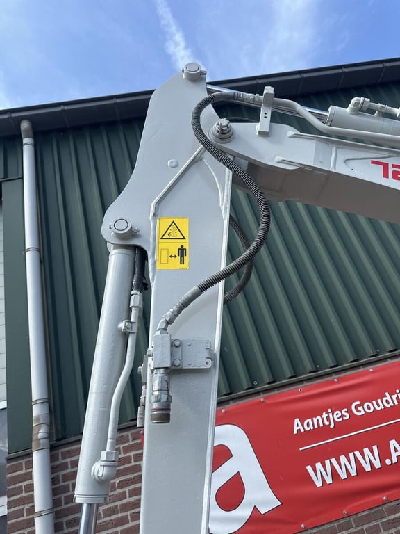 Takeuchi Kraan TB230 - Gebruikt 2020 12360 Kraan TB230 - Gebruikt 2020 1 image 8