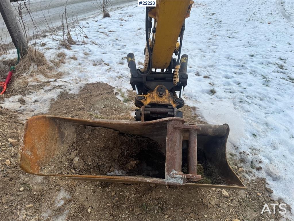 Komatsu PC78US-8 with Rototilt – 3 buckets – 5300 hours! 2011 22223 PC78US-8 with Rototilt – 3 buckets – 5300 hours! 2011 ...