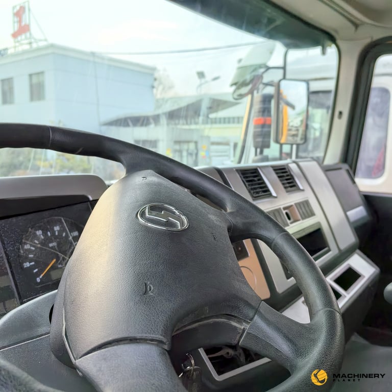 Heavy machinery product image - Image 12 of 12