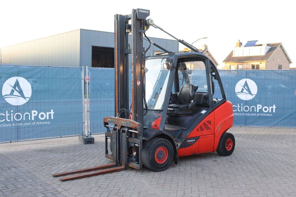 Forklift Linde H30D-02 Diesel 3000kg 2014 2014 H30D-02 2014 1 Forklift image 9