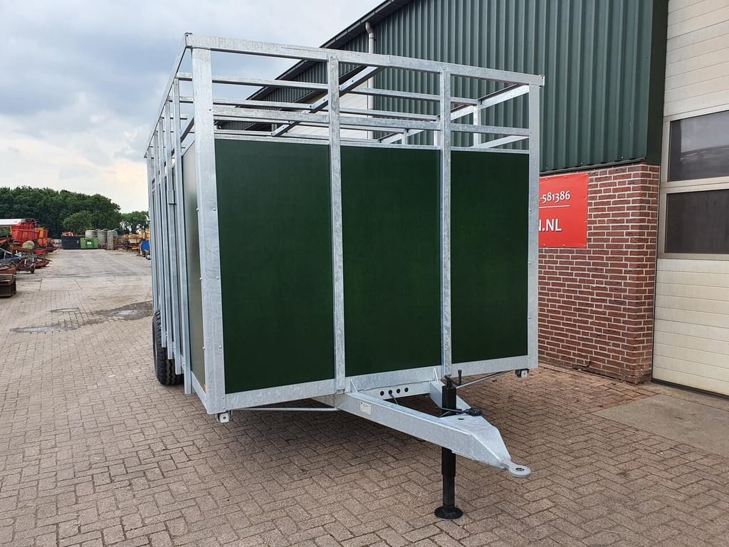 Veewagen voor 6 a 7 koeien 2025 7985 veewagen voor 6 a 7 koeien 2025 0 image 4