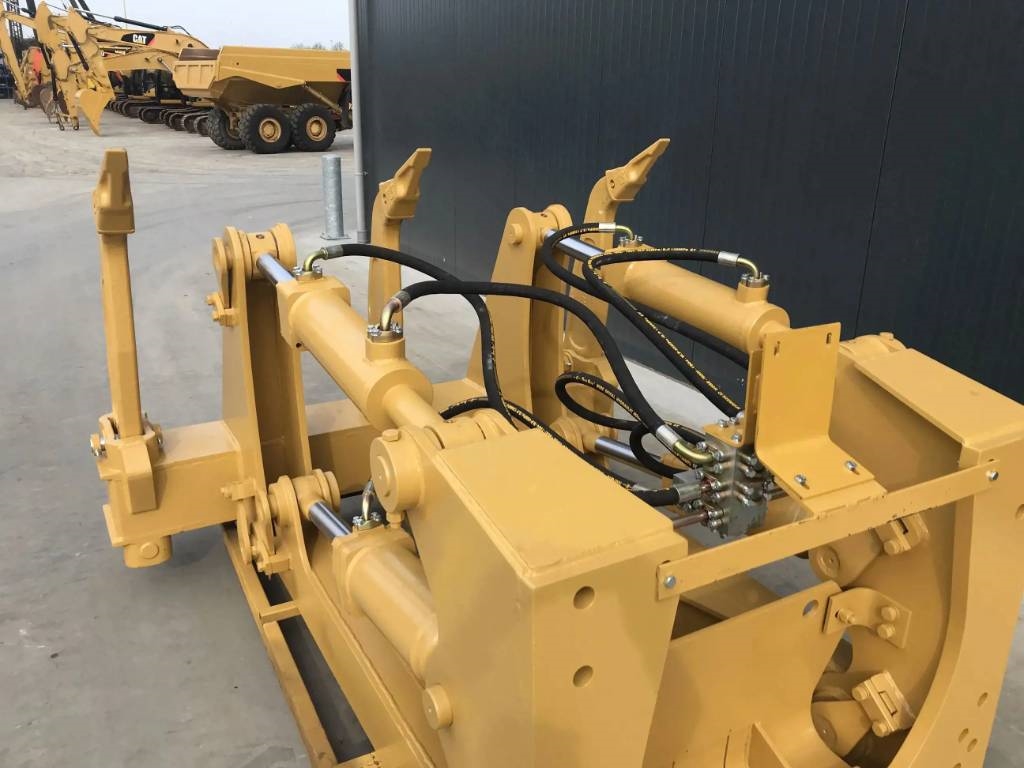 CAT D7R 2025 903425 D7R 2025 0 image 6