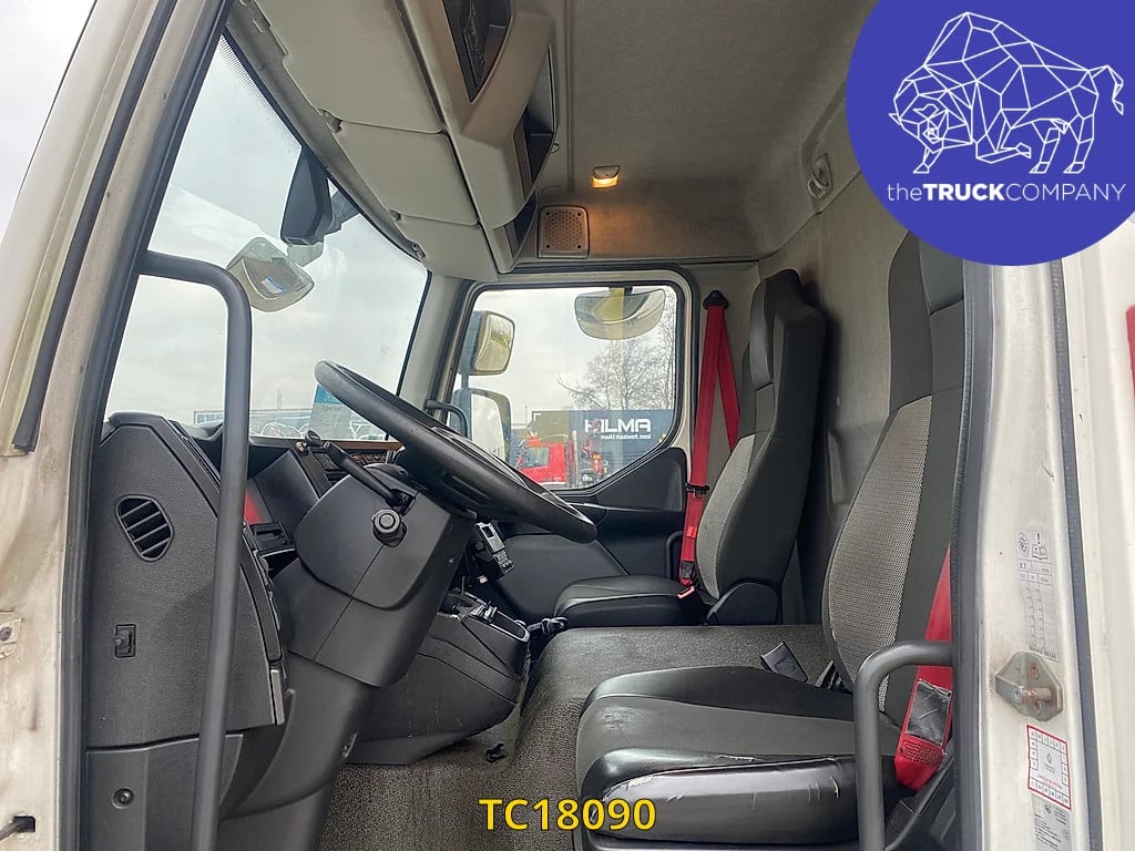 Renault D 240 2015 TC18090 Renault D 240 2015 1 image 9
