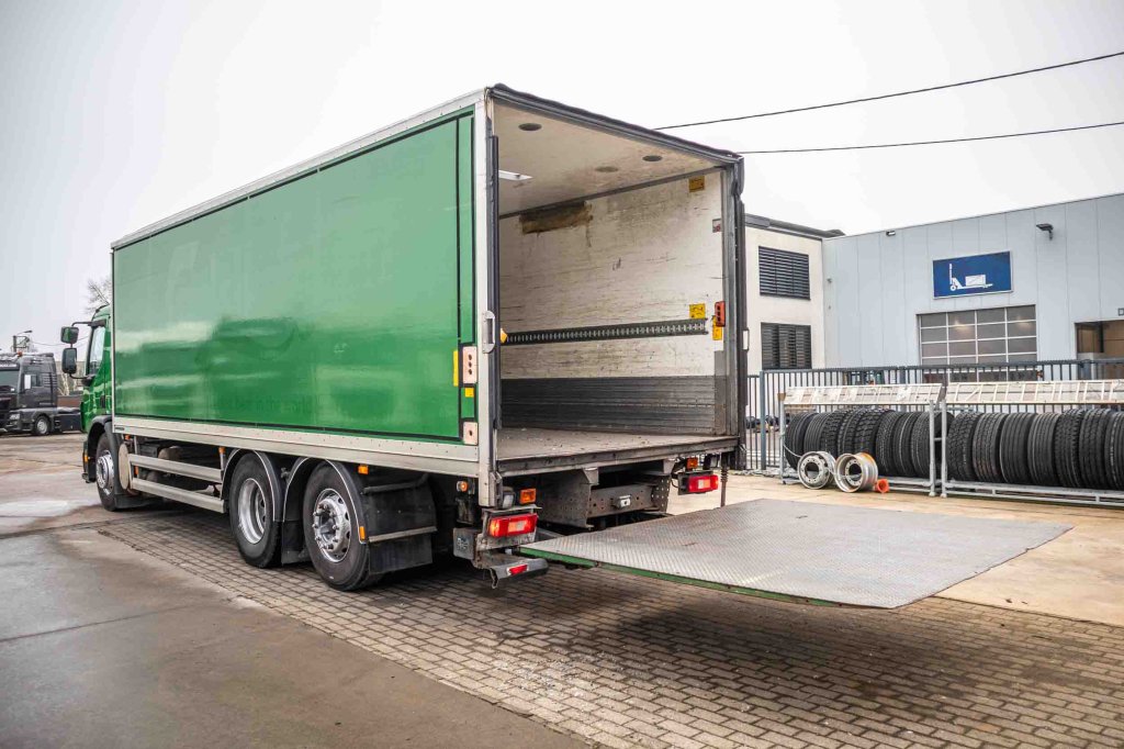 VOLVO FE 300-6x2 2009 E63304 FE 300-6x2 2009 1 image 5