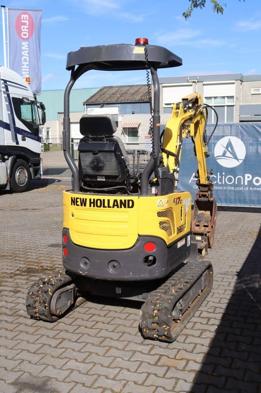 Mini excavator New Holland E17C Diesel 2021 2021 E17C 2021 1 image 6