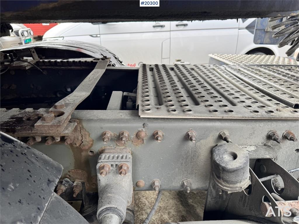 Volvo FH16 6x2 Truck w/tipping hydraulics for tipper sem 2004 20300 FH16 6x2 Truck w/tipping hydraulics for tipper sem 200...