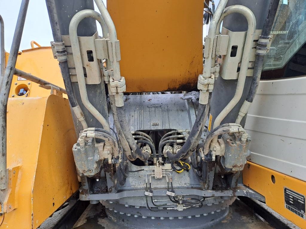 Liebherr R 946 2018 ATR-2045 R 946 2018 1 Crawler Excavators image 10