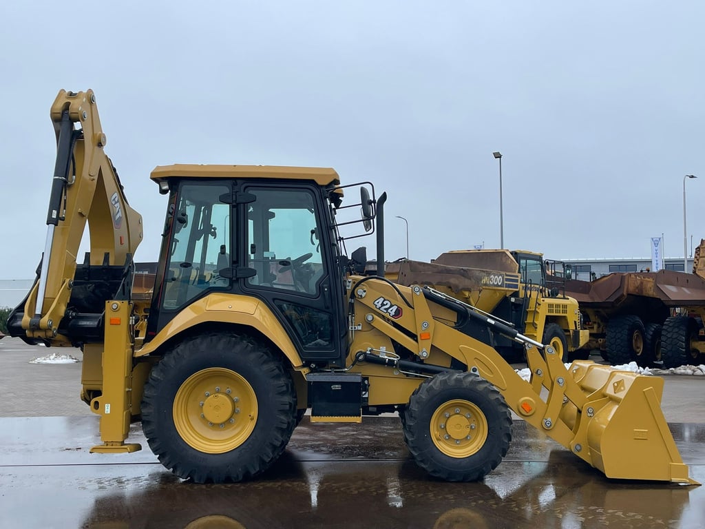 Heavy machinery product image - Image 6 of 15