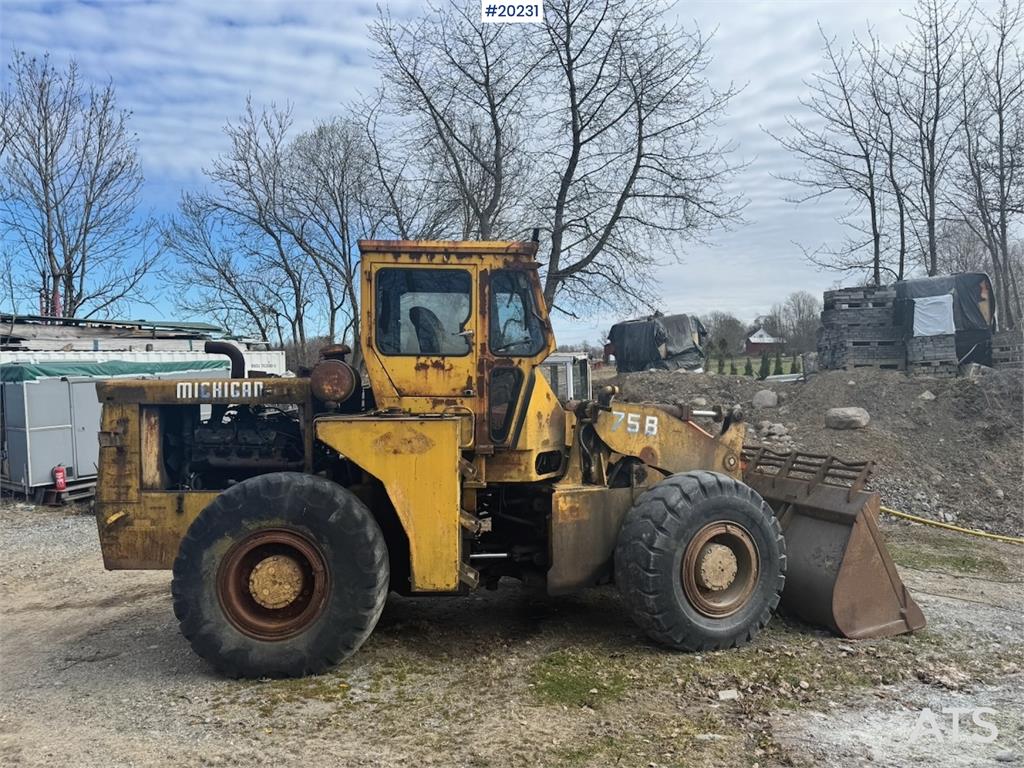 Michigan 75B 1980 20231 MICHIGAN 75B 1980 1 Wheel Loaders image 7