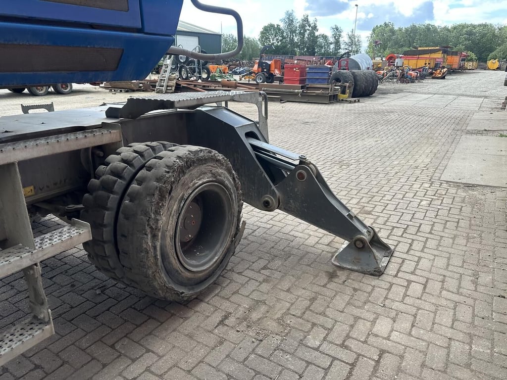 Heavy machinery product image - Image 9 of 15