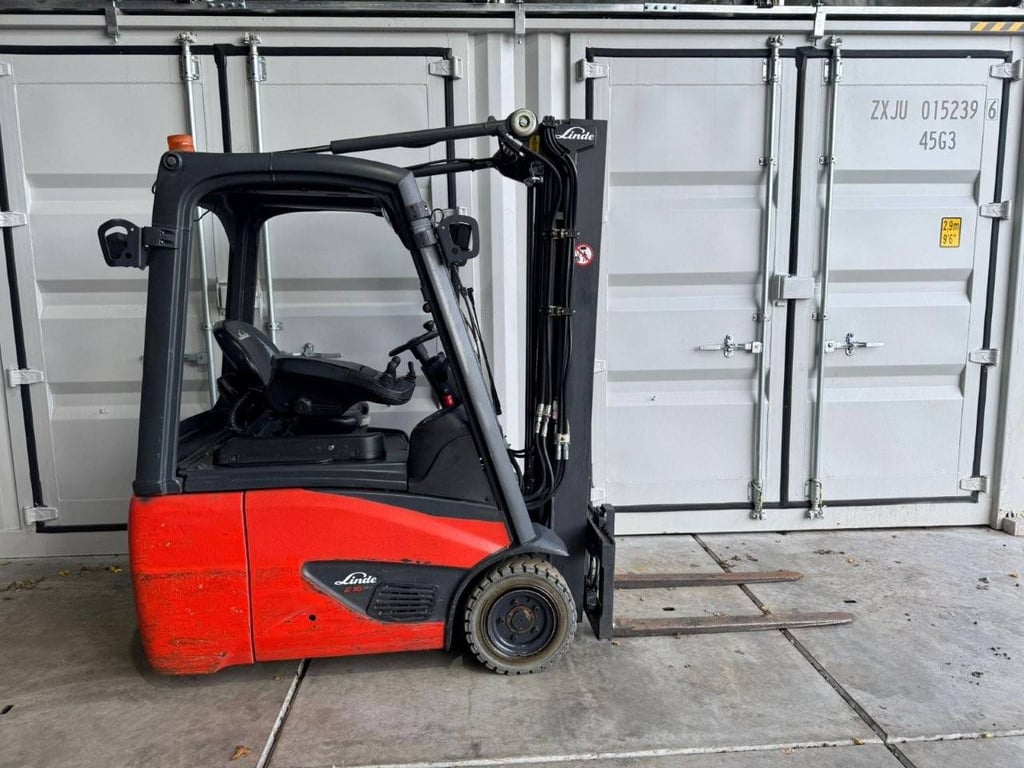 Forklift Linde E16C-02 Electric 1600kg 2014 2014 E16C-02 2014 1 Forklift image 5