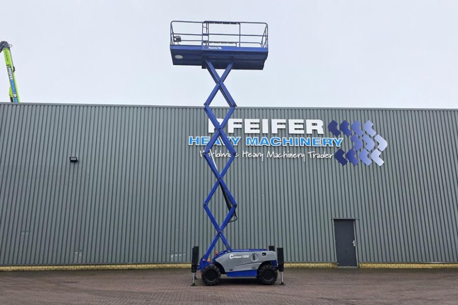 Haulotte Compact 12DX Diesel, 4x4 Drive, 12m Working Height 2005 HAULOTTE - Compact 12DX - 90086 Compact 12DX Diesel, 4x4 ...